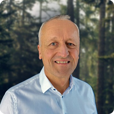 Klaus Pichler, Gründer von KP Consulting, lächelt in die Kamera